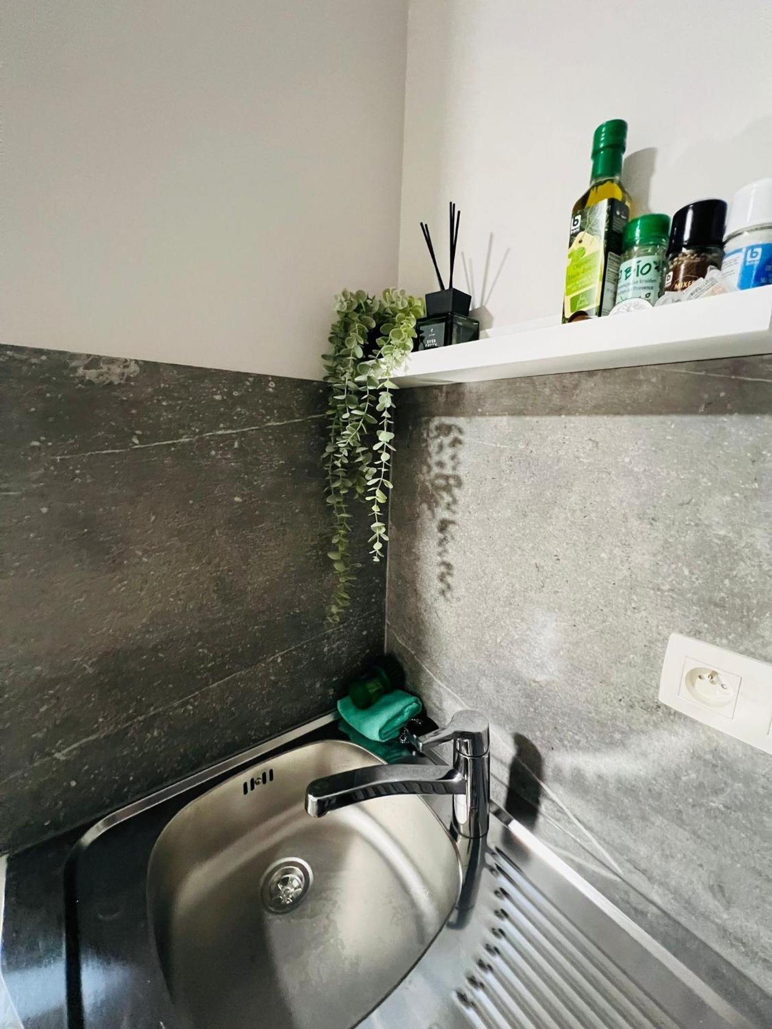 Apartament Mini Studio Une Personne Liège Zewnętrze zdjęcie